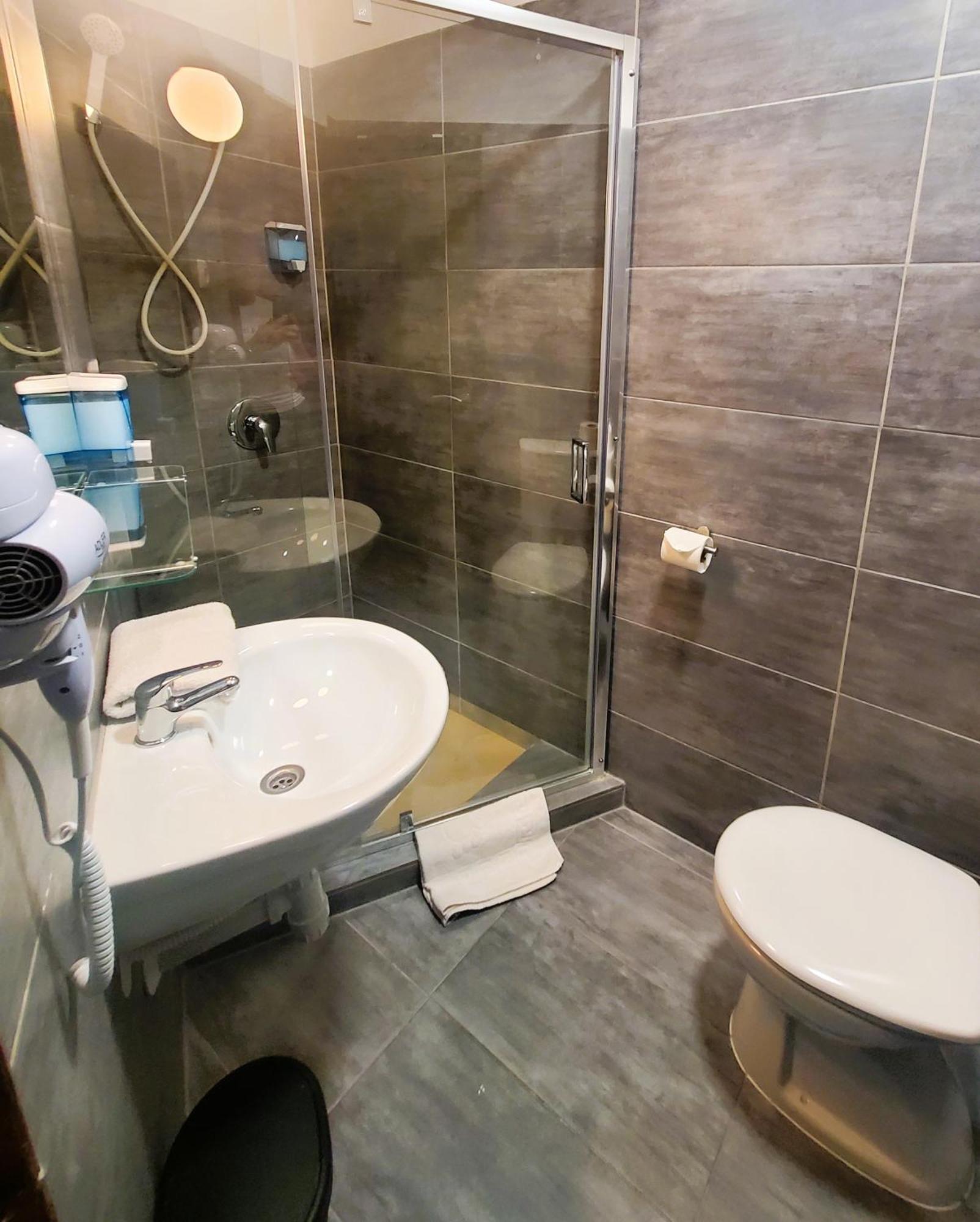 Treestyle Deluxe Rooms บูดาเปสต์ ภายนอก รูปภาพ